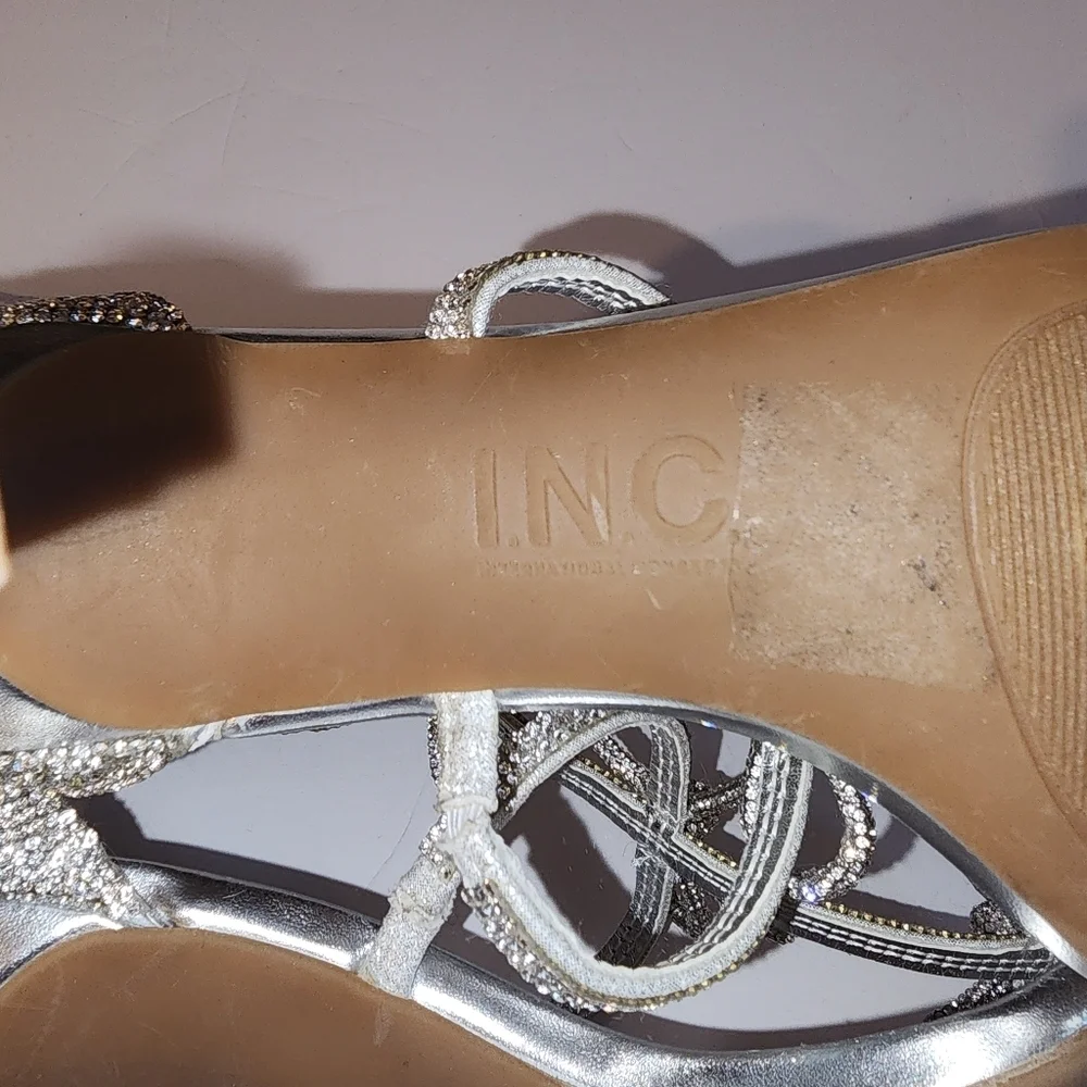 INC Elegant Silver Rhinestone Bow Strappy 4" Heels International Concepts Size 7 - Picture 8 of 10